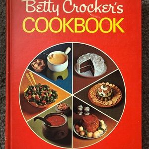 VTG Betty Crocker’s Cookbook 1974